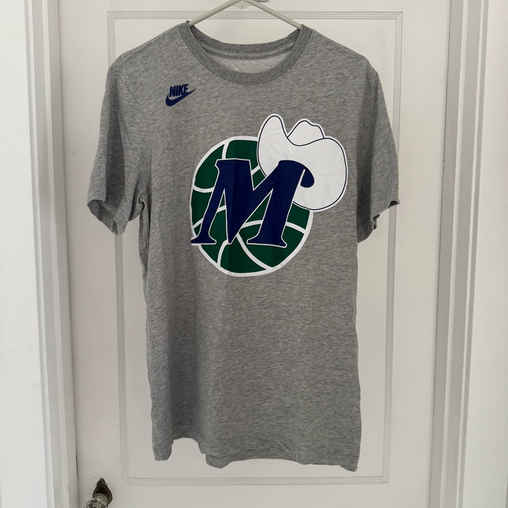 Dallas Mavericks Retro Logo Nike Dri-Fit T-Shirt